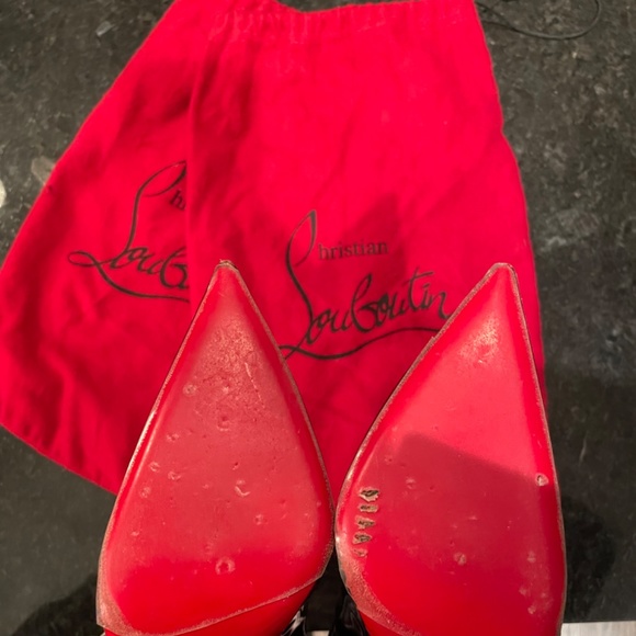 Christian Louboution So Kate Heels - Picture 7 of 9